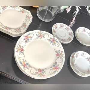 KPM Royal Ivory- Riviera Floral Pattern Set of 4 China